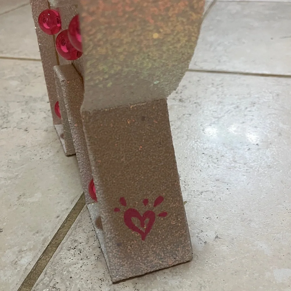 Light-Up Letter R - Picture 8 of 13